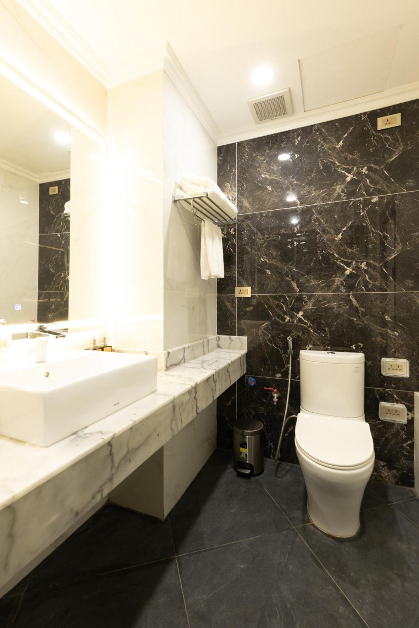 Sword Lake Hotel Hanoi Kültér fotó